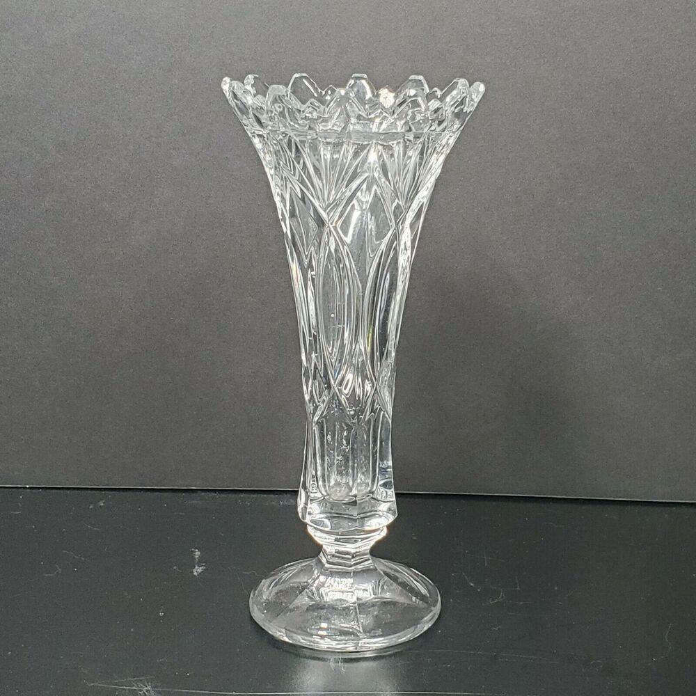 Crystal Vase Saw Tooth Edge 8"